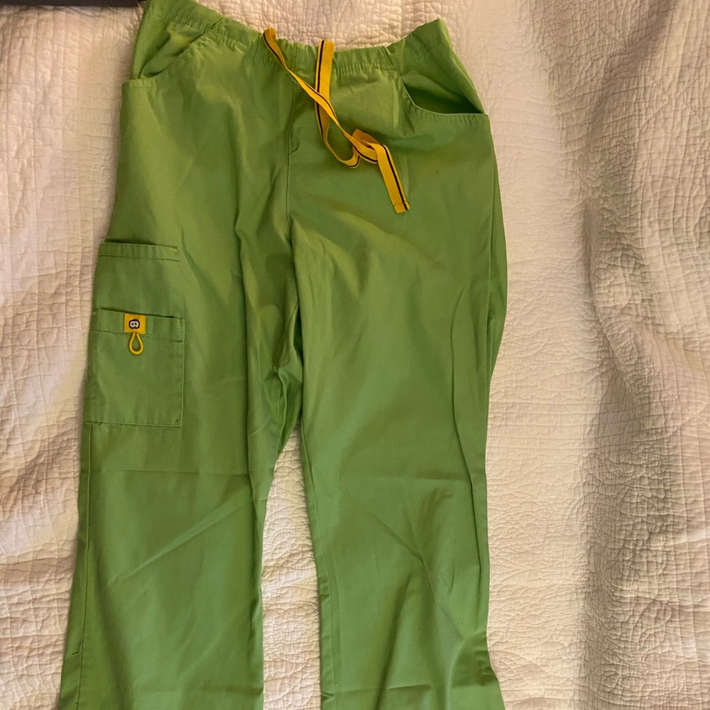 Green scrub pants perfect for St party’s day